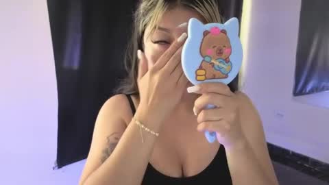 Dahiana  online show from March 24, 12:33 pm