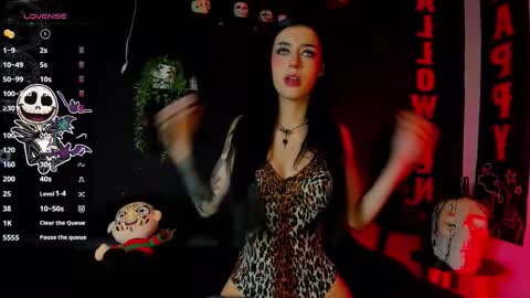 Snapshot of dahlia_darkwood chatting on October 17, 3:21 am Dahlia online show from October 17, 3:21 am