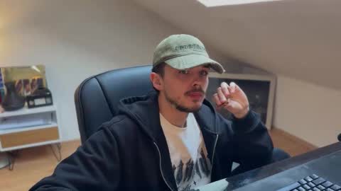 Daimon  online show from November 4, 1:23 pm