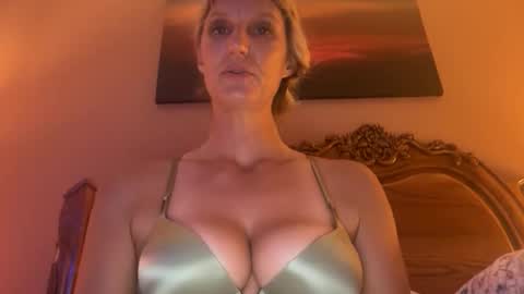 Daisy137 online show from February 15, 3:55 pm