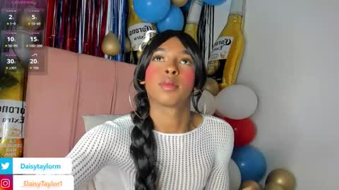 Snapshot of daisytaylor_ chatting on September 22, 1:04 pm Daisy online show from September 22, 1:04 pm