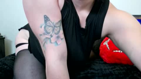 Snapshot of daisywylde chatting on October 13, 11:23 am Daisy Wylde online show from October 13, 11:23 am