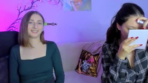 Snapshot of daisyy_naughty chatting on October 10, 10:32 am daisy online show from October 10, 10:32 am