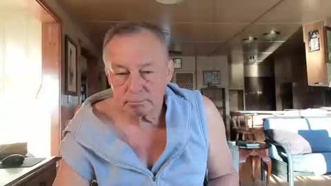 dakit online show from October 15, 2:51 pm