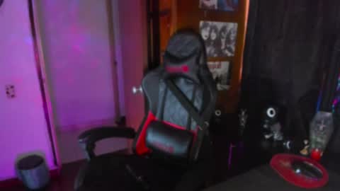 Snapshot of dakota_crab chatting on January 26, 6:58 pm Dakota Crab online show from January 26, 6:58 pm