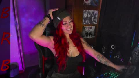 Snapshot of dakota_crab chatting on February 21, 11:21 pm Dakota Crab online show from February 21, 11:21 pm