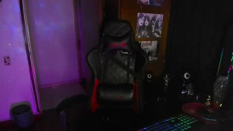 Snapshot of dakota_crab chatting on January 27, 1:05 am Dakota Crab online show from January 27, 1:05 am