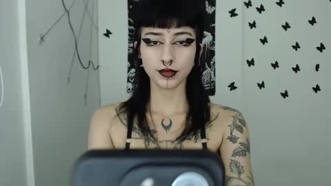 dakota online show from February 8, 12:28 am