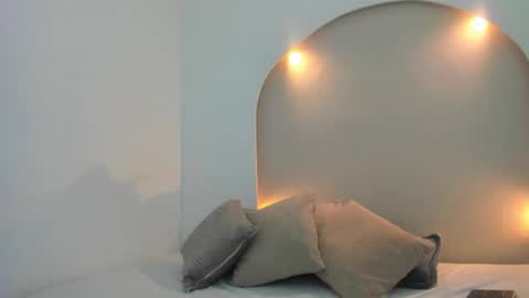 Dakota  online show from March 20, 1:05 pm