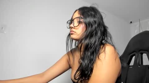 dakota_x18 online show from February 19, 9:03 pm