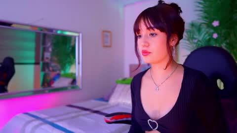 dakotaa online show from December 2, 3:21 pm