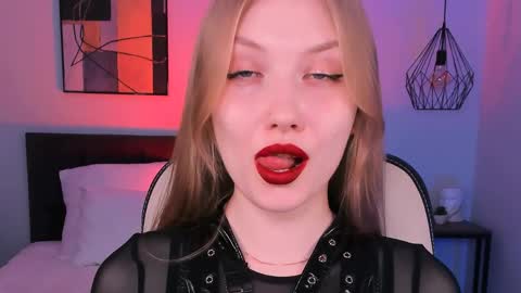 Dakota online show from April 5, 12:13 pm