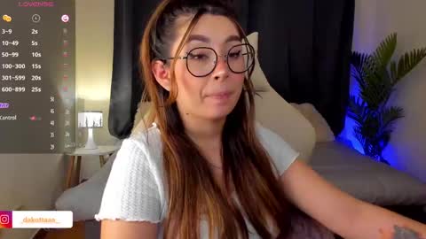 Snapshot of dakottaa__ chatting on September 26, 12:07 am dakottaa__ online show from September 26, 12:07 am