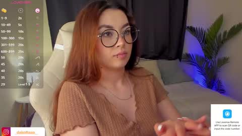 Snapshot of dakottaa__ chatting on February 19, 11:04 pm dakottaa__ online show from February 19, 11:04 pm