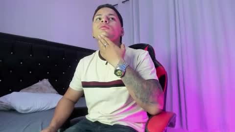 dalasnovoa online show from January 17, 12:58 pm