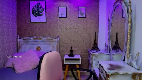 dali_collin online show from October 21, 1:59 pm