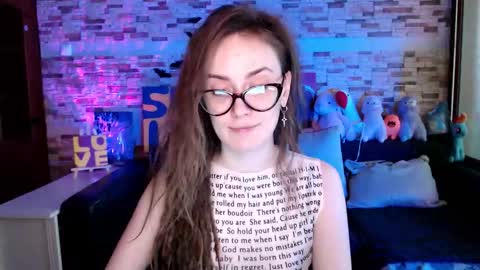 Dalia  online show from November 18, 9:34 am