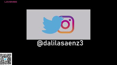 Snapshot of dalila_oficials chatting on October 4, 11:52 am online show from October 4, 11:52 am