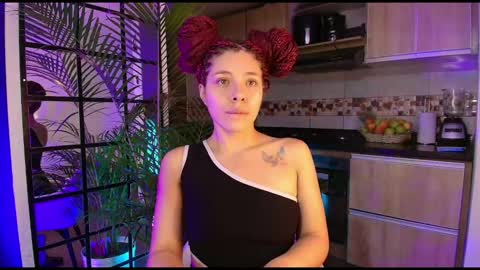 Snapshot of dalila_thoms chatting on September 15, 11:22 am Dalila online show from September 15, 11:22 am