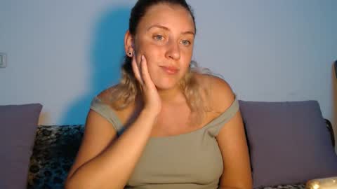 Snapshot of dalyana22 chatting on September 17, 9:51 pm Maria online show from September 17, 9:51 pm