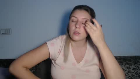 Snapshot of dalyana22 chatting on October 8, 9:32 pm Maria online show from October 8, 9:32 pm