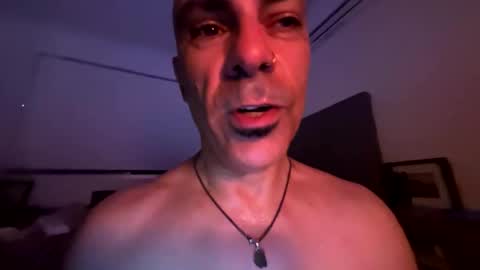 dalzinotv online show from January 6, 12:36 am