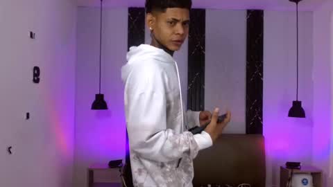Snapshot of damar_felipe chatting on October 15, 11:44 am damar_felipe online show from October 15, 11:44 am