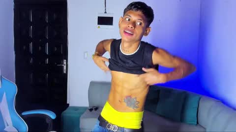 Snapshot of damar_felipe chatting on March 5, 6:45 pm damar_felipe online show from March 5, 6:45 pm