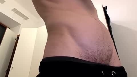 Snapshot of damebastille93 chatting on October 5, 6:48 pm OnlyEry online show from October 5, 6:48 pm