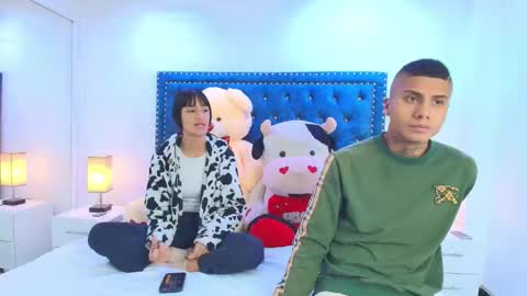 DAMIAN AND ROXANNE.  online show from September 20, 12:41 pm