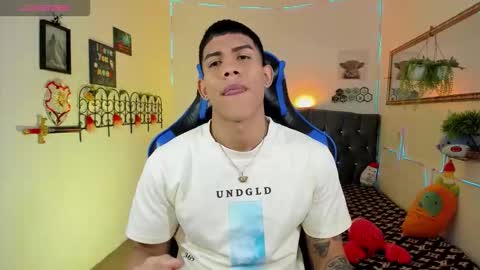 Damian online show from February 2, 3:15 am