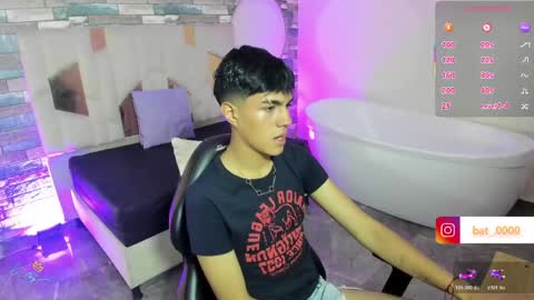 damian_tay online show from April 28, 11:36 am