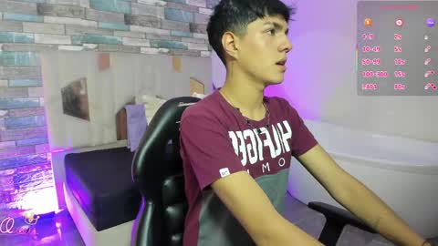 damian_tay online show from May 6, 12:33 pm