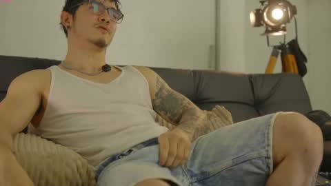 insta damn8   --------  online show from October 17, 10:14 pm