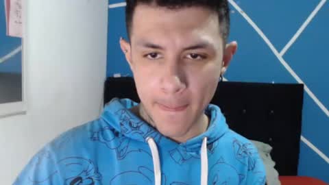 damiansexyboy69 online show from November 17, 10:18 am