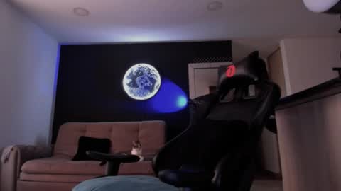 INSTAGRAM  DAMMIANMILLEROFICIAL online show from March 6, 4:06 pm