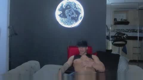 INSTAGRAM  DAMMIANMILLEROFICIAL online show from April 7, 4:58 am