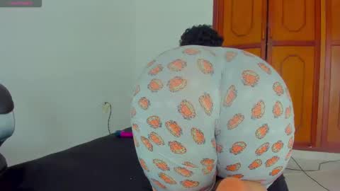 Kary-- independent model Schedule 0530am-1000am colombian time online show from October 27, 10:32 pm