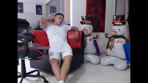 damyan_2003 online show from December 24, 4:51 pm