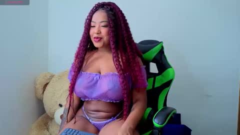 Snapshot of dana_ebony_ chatting on October 19, 5:06 pm Danna online show from October 19, 5:06 pm