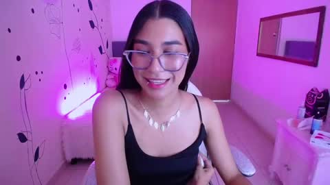 Snapshot of dana_paula chatting on February 19, 6:54 pm dana_paula online show from February 19, 6:54 pm