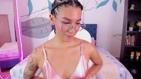 Snapshot of dana_paula chatting on September 10, 11:55 am dana_paula online show from September 10, 11:55 am