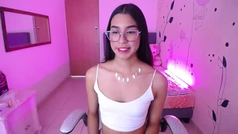 Snapshot of dana_paula chatting on February 21, 11:55 am dana_paula online show from February 21, 11:55 am