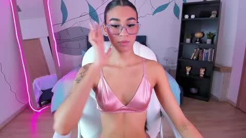dana_paula online show from November 29, 11:40 am
