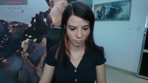 Snapshot of danaarey chatting on October 7, 5:31 pm Danaa Rey online show from October 7, 5:31 pm