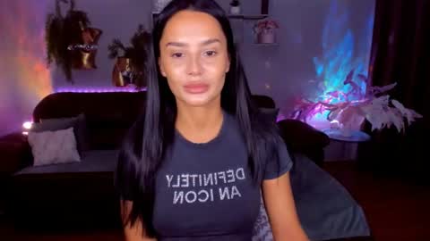 DanaMiers online show from June 18, 3:56 am