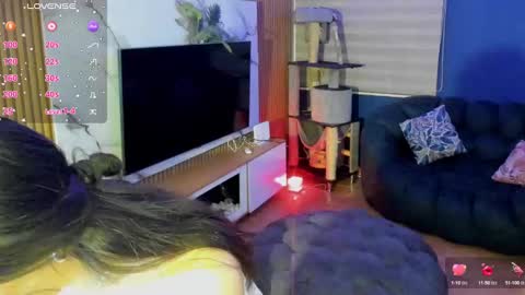 Snapshot of danay_01 chatting on October 15, 12:14 am danay_01 online show from October 15, 12:14 am