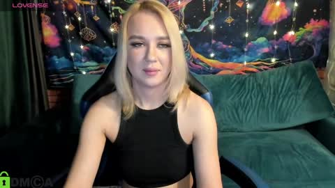 dances_queen online show from April 8, 7:22 am