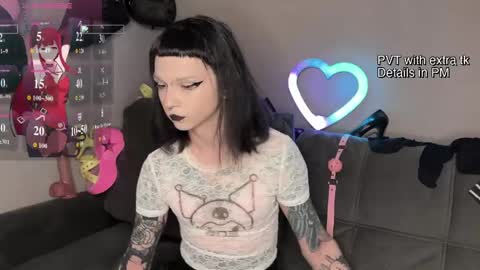 dandelion_sea online show from May 18, 7:31 pm