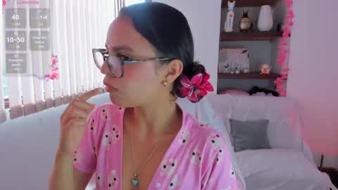 Danesa online show from May 29, 8:07 pm